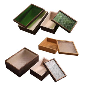 P13050-33590 wooden vintage containers with top and bottom crabapple lids