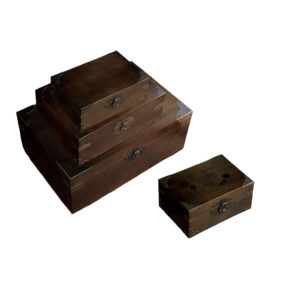 P20090-440180 coffee brown wooden vintage containers with irony angles flip lids and printing